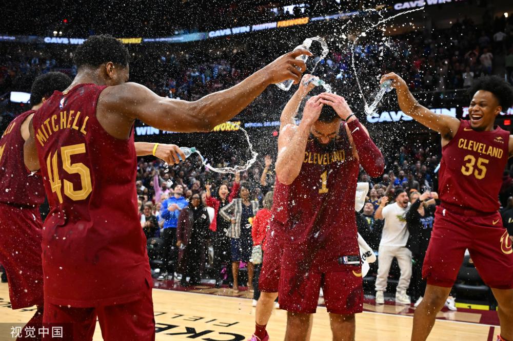 展现了他们 展现了他们