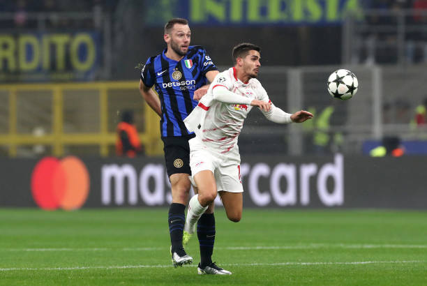 本轮面对狼 本轮面对狼