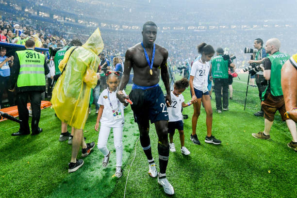 身的努力获 身的努力获